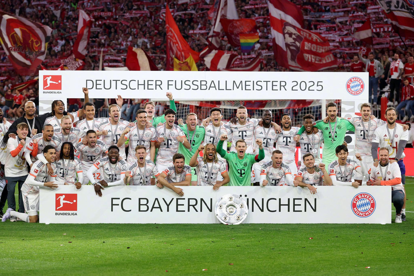 2025 Bundesliga Champions Medal FC Bayern Munich Munich Final Football Collectible Memorabilia