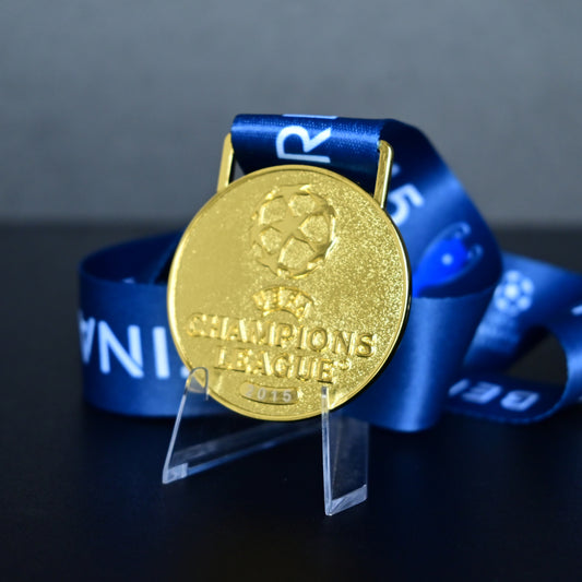 2015 UEFA Champions League Medal Front View, Barcelona Champion Gold Alloy Medal with UCL Logo, Berlin Olympiastadion Final Collectible