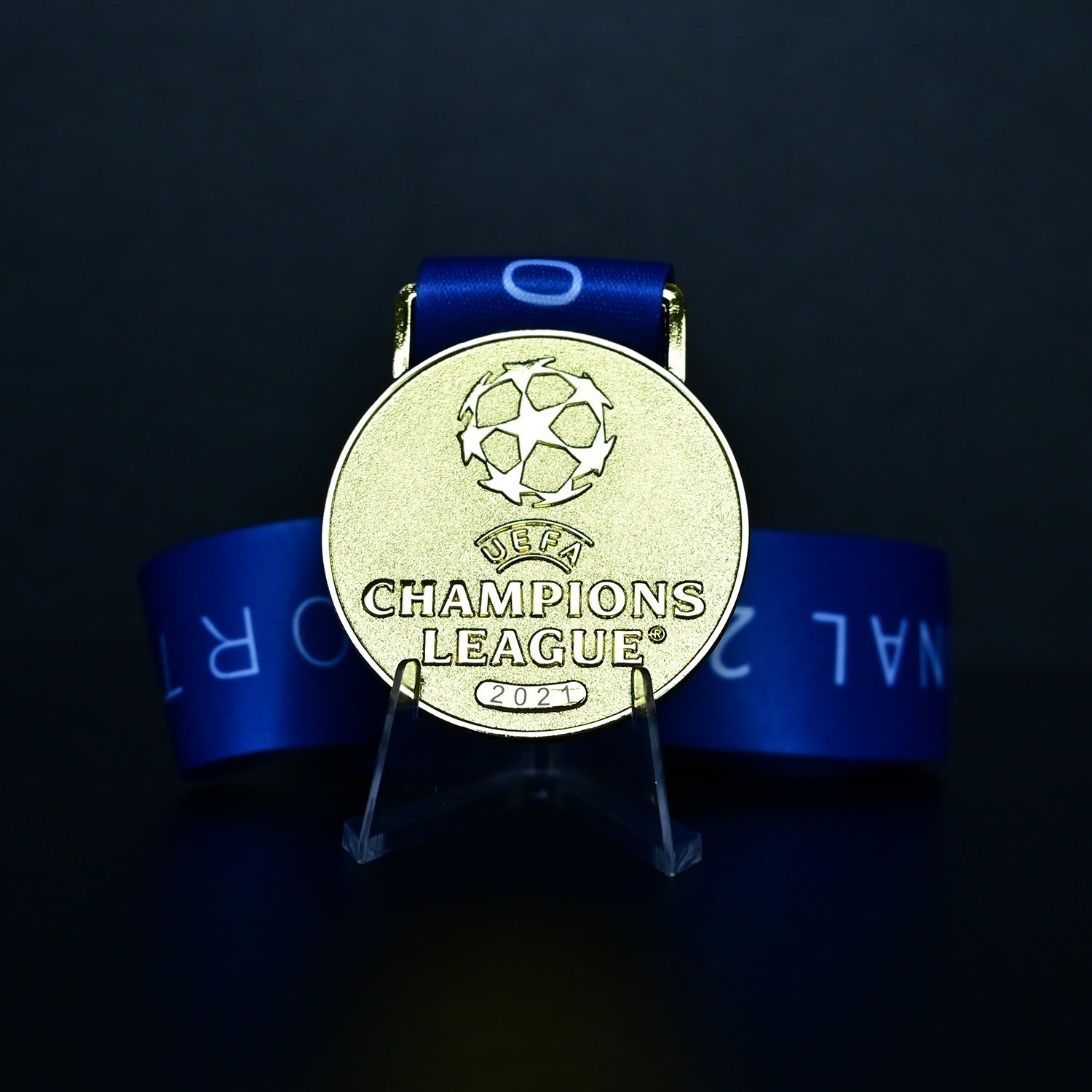 2021 UEFA Champions League Medal Front View, Chelsea Champion Gold Alloy Medal with UCL Logo, Porto Dragão Stadium Final Collectible