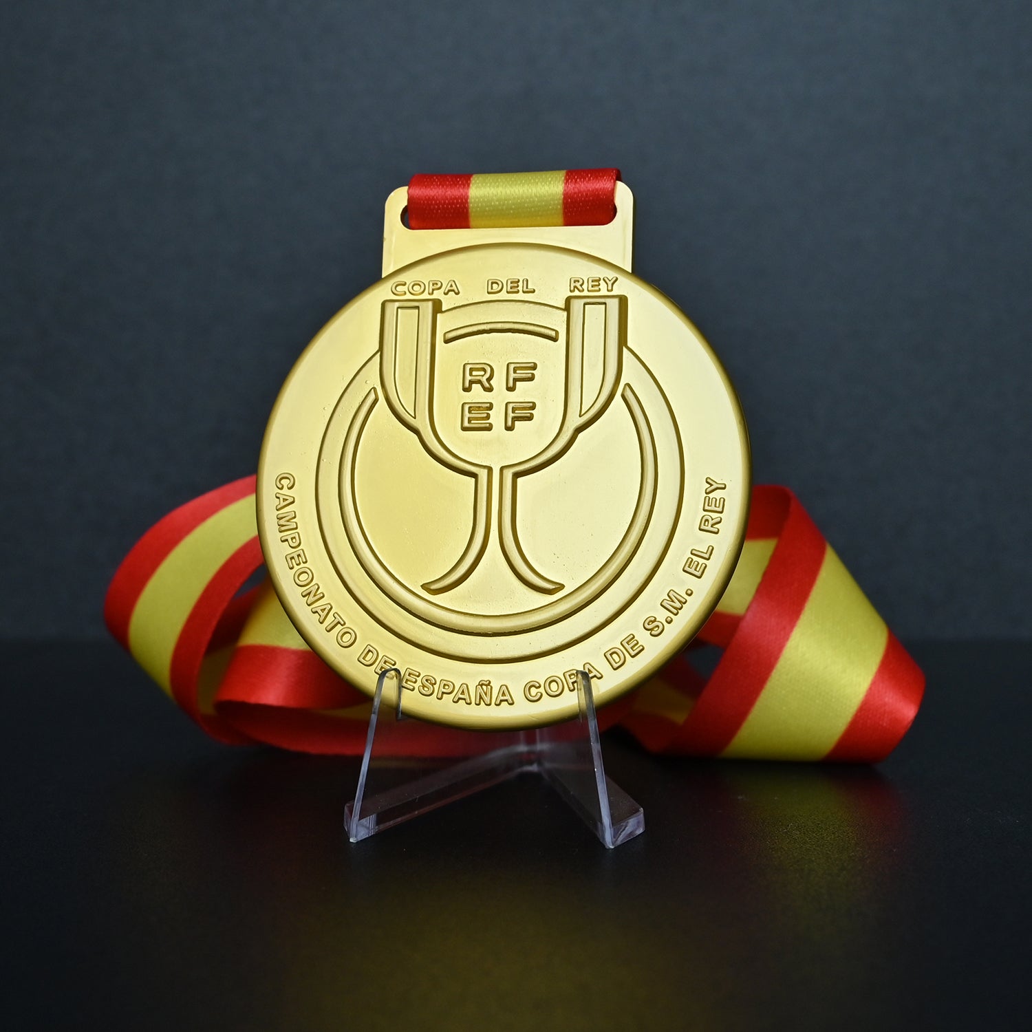 2024 Copa del Rey Medal Front View, Athletic Bilbao Champion Gold Alloy Medal, Seville Final Commemorative Medal for Football Fans Collection