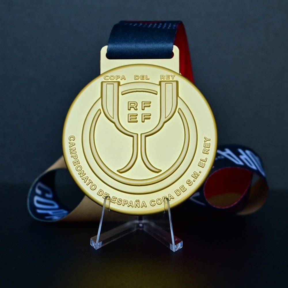 2025 Copa del Rey Medal Front View, FC Barcelona Champion Gold Alloy Medal, Seville Final Commemorative Medal for Football Fans Collection