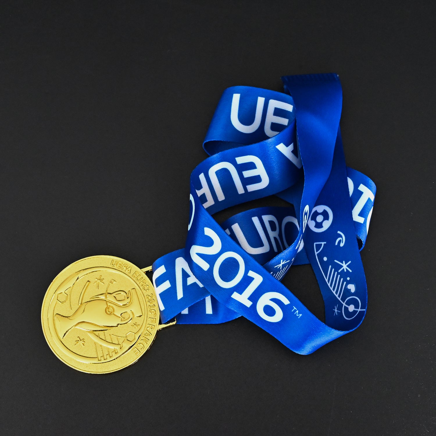 UEFA Euro 2016 medal, back Coupe Henri Delaunay design, blue striped ribbon, France tournament, high-quality collectible, fan gift
