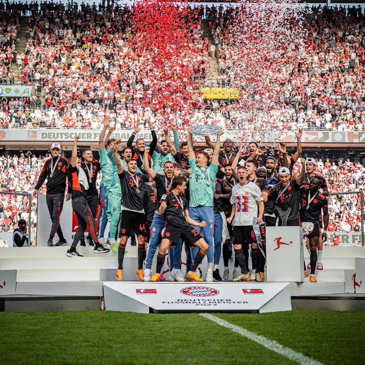 2023 Bundesliga Champions Medal FC Bayern Munich Cologne Final Football Collectible Memorabilia